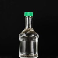 Bouteilles d'échantillonnage en verre de 50 ml avec bouchon à vis et impression sérigraphique pour jus, brandy, boissons énergisantes