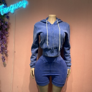 Completo da jogging due pezzi Y2K streetwear effetto acid wash vintage con zip, felpa con cappuccio a maniche lunghe e pantaloncini da donna - Product Image 5