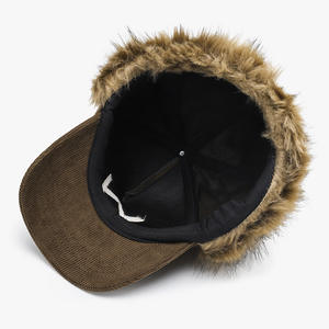 Cappellini da Baseball Neri con Ricamo a Lettere e Paraorecchie <span class=keywords><strong>in</strong></span> Pelliccia Sintetica per Autunno e Inverno, Alla Moda con Risvolto Protettivo per le Orecchie - Product Image 4