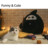 Accessoires de lit pour animaux de compagnie personnalisé Halloween Faucille Fantôme Peluche Chaude Chat Cave Lit Chien Décorations d'Halloween Caverne pour animaux de compagnie Avec Jouet Suspendu