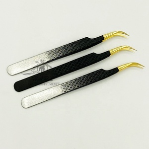 Pince à épiler noire et dorée pour extensions de cils, pince courbée pour isolation des cils - Product Image 1