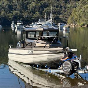 Bateau de pêche en aluminium Speed Cabin Motor de 6,25 mètres avec moteur hors-bord et remorque à vendre, neuf 2023 - Product Image 1
