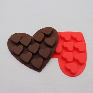 แม่พิมพ์ซิลิโคนรูปหัวใจสำหรับทำช็อกโกแลต ราคาประหยัด แม่พิมพ์ซิลิโคนลายจุดรูปหัวใจวาเลนไทน์ สำหรับทำช็อกโกแลต เยลลี่ และลูกอม - Product Image 3