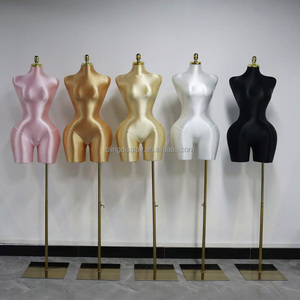 Maniquíes Femeninos Brasileños de Talla Grande con Curvas, Busto Grande y Caderas Anchas para Tiendas, Venta al Por Mayor de Fábrica - Product Image 1