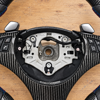 Volant en fibre de carbone pour BMW E90 E91 E92 E93 Série 3 M Sport, cuir perforé, volant personnalisé