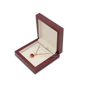 Luxury mahogany finish wooden jewellery <b>box</b> soft <b>beige</b> inner lining for high‑end jewelry business wholesale order - Product Image 3