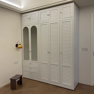 Armoire moderne en acier avec tiroirs et portes à persiennes, placard de rangement métallique pour chambre à coucher, taille personnalisée pour l'Asie du Sud-Est - Product Image 3