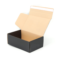 Boîtes postales auto-adhésives personnalisées en kraft ondulé Bande déchirable pour emballage postal Bande déchirable Emballage durable et recyclable