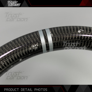 <span class=keywords><strong>Volant</strong></span> personnalisé en fibre de carbone avec design à paillettes argentées pour Ford Mustang S550 5.0L GT 350 500 R Coupé 2015-2023, amélioration de l'intérieur - Product Image 4