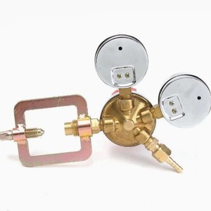 Válvula reductora de presión de acetileno WQ 01 1/4 pulgadas para soldadura y corte de alta presión de uso industrial - Product Image 2