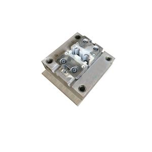 Tendances 2025 : Composants électroniques fonctionnels en plastique moulé, ergonomiques, minimalistes, polyvalents, précis, rapides et durables - Product Image 3