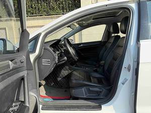 Volkswagen <span class=keywords><strong>Golf</strong></span> d'occasion 2015 2016, 1.4L Turbo, automatique, conduite à gauche, hayon, toit ouvrant panoramique, Euro 5, pour l'exportation |   Approvisionnement en gros - Product Image 4