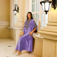 Robe Abaya élégante en polyester brodée pour femmes musulmanes du Moyen-Orient, style saoudien et de Dubaï, avec cordon, collection automne