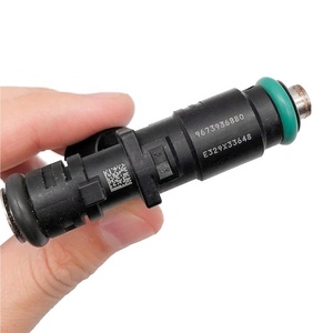 9673936880 E329X33648 Pièce automobile Injecteur de carburant pour Peugeot 307 301 206 308 408 207 Elysee <span class=keywords><strong>C2</strong></span> Sega 1.6 1.8 Injecteur d'huile - Product Image 2