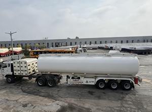 Semirremolque Cisterna de Combustible de 3 Ejes para Transporte Pesado, Suministro Directo de Fábrica - Product Image 6