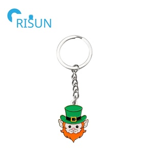 Llavero de Metal Personalizado con Diseño Irlandés de Duende, para el Día de San Patricio, con Trébol de la Suerte, Hoja Verde y Sombrero de Duende - Product Image 6
