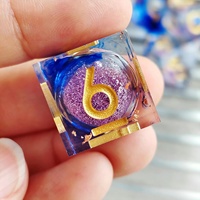 Ensemble de dés D6 en résine faits à la main, polyèdre personnalisé à bords vifs, jeu de société DND, Donjons et Dragons, 18 mm, forme de cube en résine