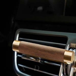 Parfum Mewah Klip Ventilasi Udara Botol Diffuser Mobil Kayu Penyegar Aromaterapi Sublimasi Ornamen Mobil Diffuser Kayu - Product Image 2