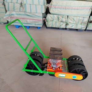 เครื่องหว่านเมล็ดแบบเข็นมือ 3 แถวสำหรับการเกษตร - Product Image 5