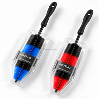 Brosse à roues sur mesure avec options de taille et d'emballage de vente au détail pour la distribution d'articles d'entretien automobile