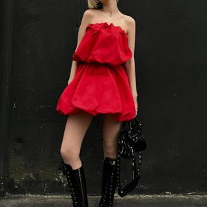 Vestidos Mini sin Tirantes con Logotipo Personalizado, Vestido sin Mangas de Alta Calidad con Cinturón, Vestidos Rojos para Mujer - Product Image 1