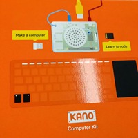 Caja Magnética con Tapa Abatible Naranja, Kit de Computadora, Inserto de Espuma Kraft, Caja de Regalo Personalizable