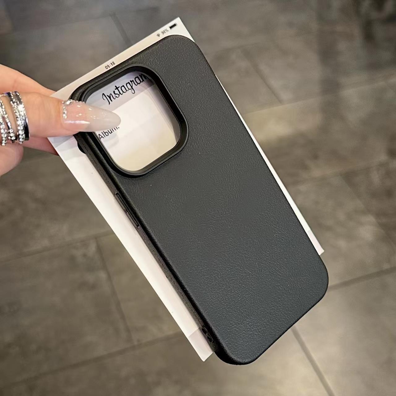 Classic Black Litchi Grain Pure