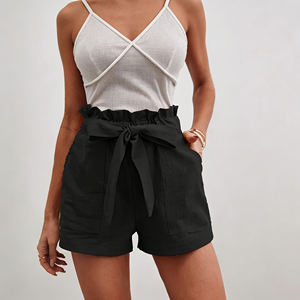 Shorts en papier noir pour femmes, taille haute à volants, ceinture à nouer et poches latérales pratiques - Product Image 4