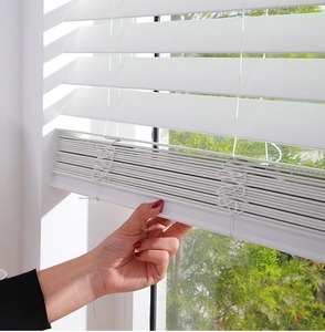 Hiện đại tùy chỉnh thực hiện Trắng PVC Faux gỗ rèm không thấm nước Faux gỗ con lăn mù vải cho văn phòng hoặc nhà - Product Image 3