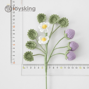 <span class=keywords><strong>Bouquet</strong></span> de fleurs de fraises multi-têtes en crochet fait main, style <span class=keywords><strong>frais</strong></span> et délicat pour la décoration de la maison, cadeau sucré pour les filles - Product Image 5