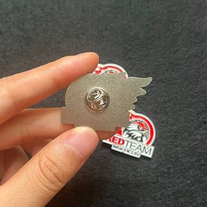 Изготовленный на заказ значок из цинкового сплава с мягкой эмалью и гальваническим покрытием, с вашим логотипом, маленький и изящный - Product Image 3