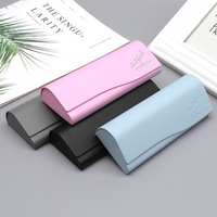 Étui à lunettes de myopie rectangulaire haut de gamme en gros, portable, anti-pression, couleur unie, fait main, petit format, rigide, pour femme