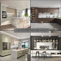 Îlot de cuisine ouvert en marbre à grain de bois contrastant, avec appareils encastrés, niche LED, évier et robinet intégrés sur mesure, pour salle à manger-cuisine