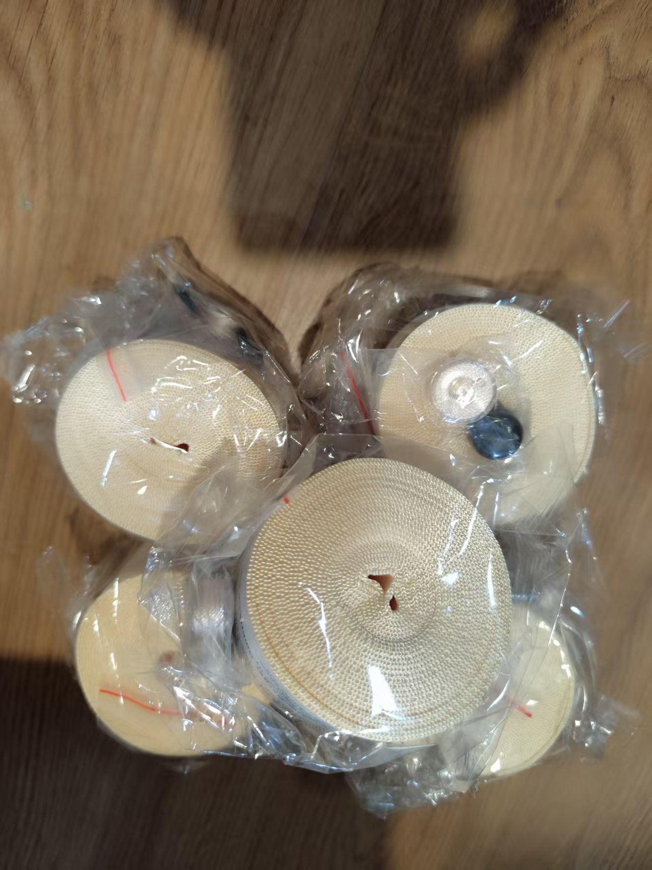 5 rouleaux de beige vert