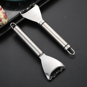 Décortiqueur manuel de maïs en acier inoxydable SYH1217 – Outil manuel pour fruits et légumes en gros - Product Image 4