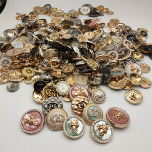 Thủ Công Mỹ Nghệ Vòng Hình Dạng Khác Nhau May Nguồn Cung Cấp Vải DIY Kim Loại Bao Phủ Logo Nút - Product Image 3