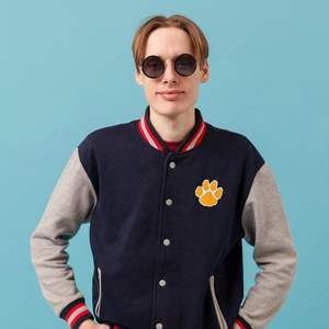 Parche de Fieltro Bordado con Huella de Pata Digitemb 2.50 X 2.43 Termoadhesivo o para Coser en Chaquetas, Bolsos, Sombreros y Prendas de Vestir - Product Image 3