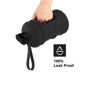 Jarra Deportiva <span class=keywords><strong>de</strong></span> 2.2L en Oferta, Botella <span class=keywords><strong>de</strong></span> Agua <span class=keywords><strong>de</strong></span> Plástico PETG Negra Esmerilada sin BPA con Correa - Product Image 4