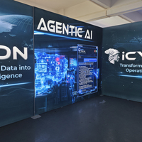 Stand de Exhibición Profesional 6x3 con Iluminación LED y Tela SEG Modular para Ferias Comerciales de Software Corporativo