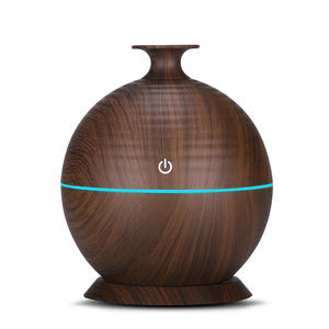 JSCY-009S Wood Grain Humidifier USB Rechargeable Small Home Desk Air Freshener Under 0.5L Capacity - Product Image 1