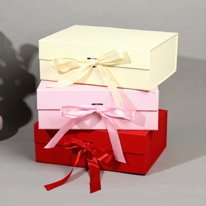 New Arrival Tushi Fo Simple Elegant <b>White</b> Rigid Gift <b>Box</b> with Magnetic Closure Ribbon Stamping Printed Recyclable - Product Image 4