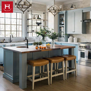 HAPPY HOUSES Ensemble d'armoires de <span class=keywords><strong>cuisine</strong></span> en bois massif de style farmhouse américain avec îlot, armoire <span class=keywords><strong>bleu</strong></span> clair personnalisée pour villa - Product Image 4
