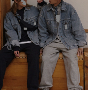 Giacca di jeans Unisex da uomo <span class=keywords><strong>donna</strong></span> con Logo <span class=keywords><strong>blu</strong></span> ricamato e traspirante con bottone <span class=keywords><strong>Cargo</strong></span> ampia vestibilità Oversize pelliccia decorata coppie - Product Image 6