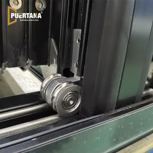 Système de porte en verre/aluminium standard américain Nafs 2011 avec moustiquaire accordéon - Product Image 4