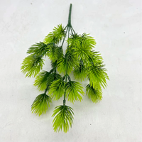 Branche et feuilles de pin artificielles pour décoration intérieure, fausse verdure, plante verte suspendue pour le Nouvel An et la Fête des Mères
