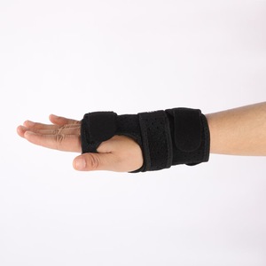 <span class=keywords><strong>Corrector</strong></span> de Postura para Muñeca, Soporte Nocturno, Protector de Palma de Neopreno, Alivio del Dolor para Mujeres y Hombres, Tendinitis, Artritis, Esguince, Mano Derecha e Izquierda - Product Image 4
