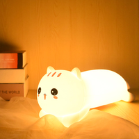 Lampe en silicone en forme de chat rechargeable par USB pour enfants, 7 couleurs changeantes, avec veilleuse pour chambre à coucher - Jouet animal mignon, cadeau