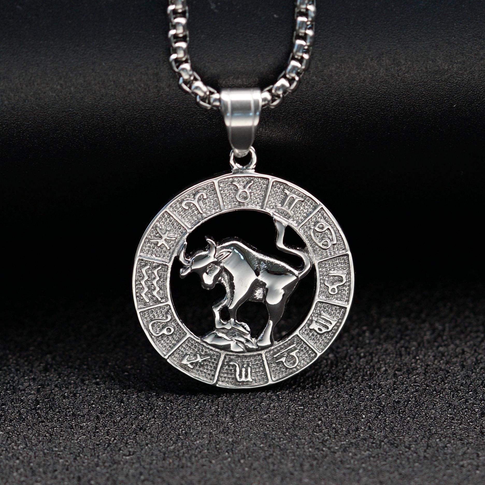 Taurus B Steel color (without chain)