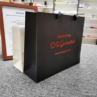 Sac de courses en papier de luxe personnalisé avec poignée durable et ruban, sac de courses en papier avec logo pour concessionnaires, sac de courses avec logo personnalisé