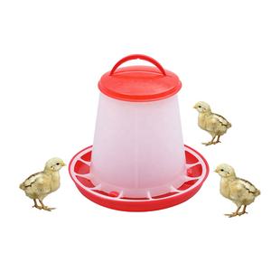 아기 닭 먹이기를 위한 뜨거운 환영된 순수한 플라스틱 1.5kg / 3 lb 반 불투명 휴대용 플라스틱 가금류 지류 - Product Image 5